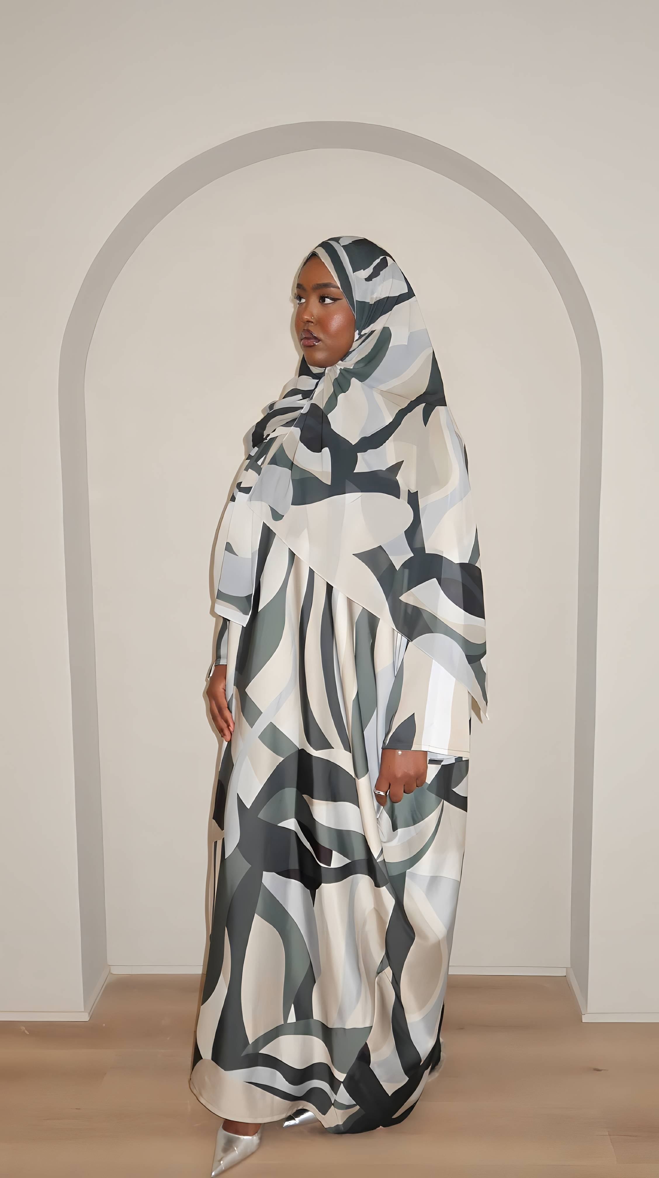 Oasis Abaya